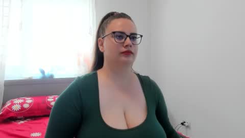 Amira Vyxen online show from June 8, 7:31 am