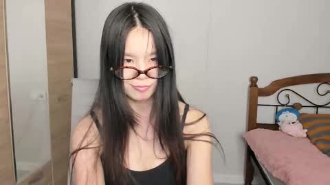 Ami online show from February 1, 7:33 pm