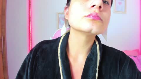 ammy lopez  online show from December 23, 2:24 am