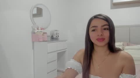 ammy_velez online show from May 2, 1:39 pm