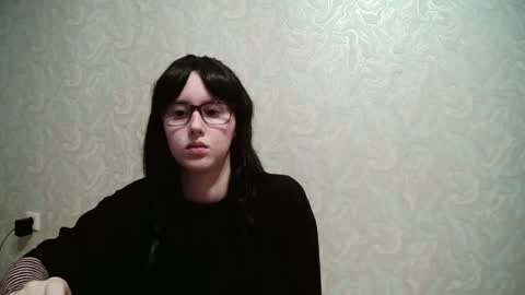 Amomira online show from May 22, 1:29 pm