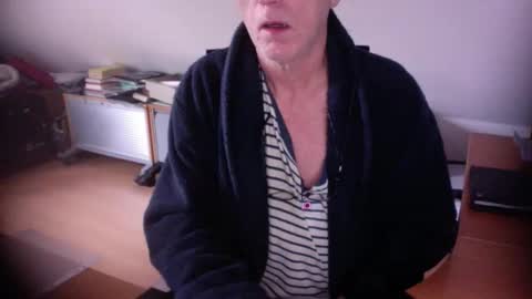 Amor2200 online show from November 28, 10:22 am