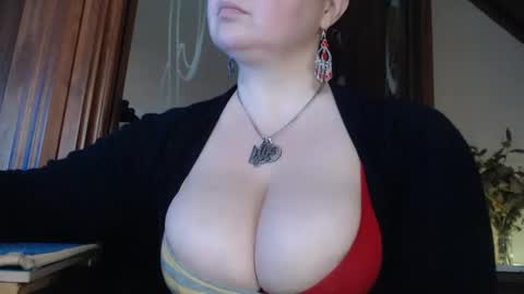 amorelara online show from February 2, 10:02 am