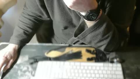 amslave4f online show from March 31, 7:42 am