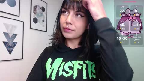 Amy 3 online show from September 19, 5:00 am