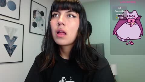 Amy 3 online show from March 6, 4:33 am