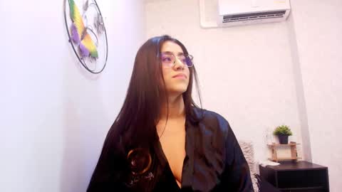 amy__wats0n online show from October 6, 7:31 pm