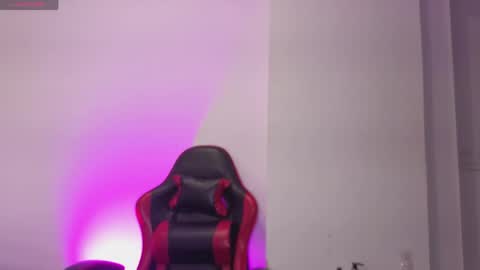 Amy online show from May 30, 2:59 pm