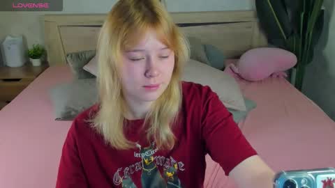 Amy online show from September 14, 12:02 am