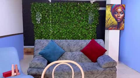 Amy online show from November 29, 9:00 pm