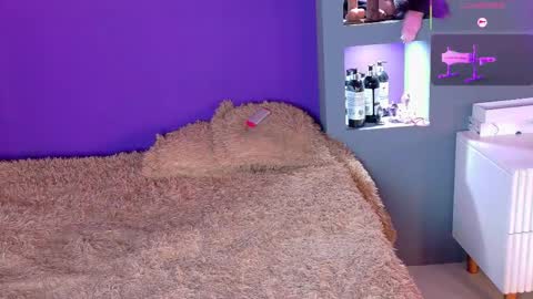 Amy online show from January 9, 9:42 pm