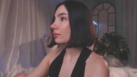 Amy Armstrong online show from March 4, 10:07 pm