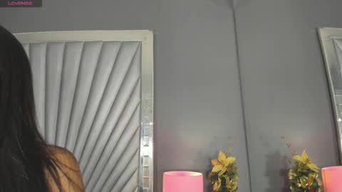 Amy online show from December 3, 4:35 am