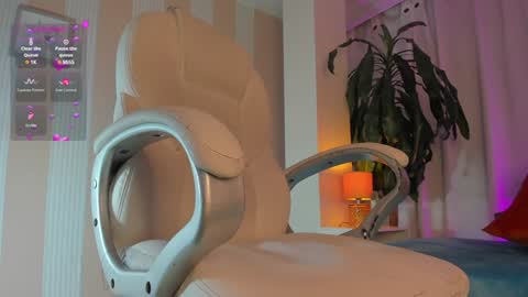 amy online show from December 29, 7:50 am