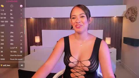 amyjohnsonn online show from October 6, 3:19 pm