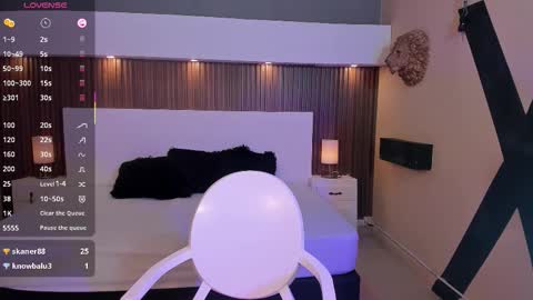 amyjohnsonn online show from October 7, 3:30 pm