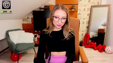 AmyRossie online show from February 27, 3:37 pm