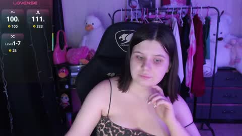 amyvibes online show from May 3, 1:22 am