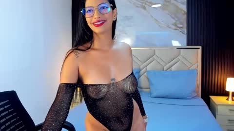 amyy blake  online show from April 10, 1:16 pm
