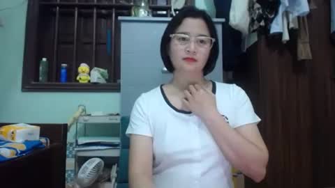 an_naughty online show from December 17, 7:15 am