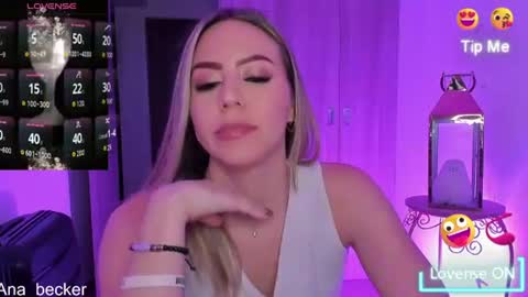 Ana online show from June 10, 11:25 pm