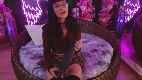 Ana online show from November 12, 8:44 pm