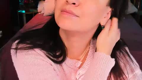 Ana online show from January 8, 10:32 am