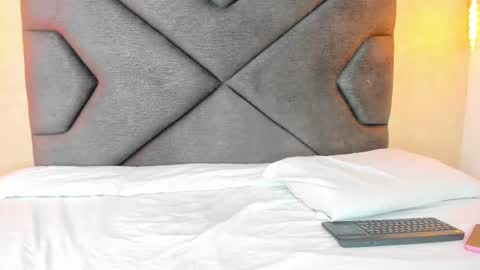 ana sophiia  online show from March 10, 8:17 am