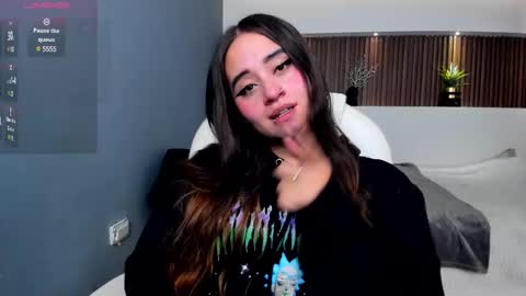 Ana online show from February 25, 11:43 am