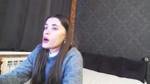 Anna online show from February 2, 2:03 pm