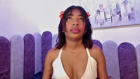 anais_tgn online show from November 16, 8:00 pm