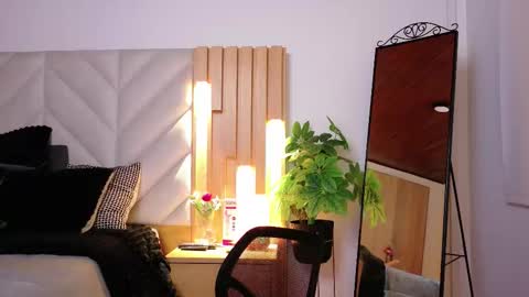 Anaise  online show from October 10, 12:00 pm