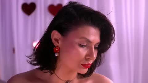 Anais online show from February 14, 5:32 am