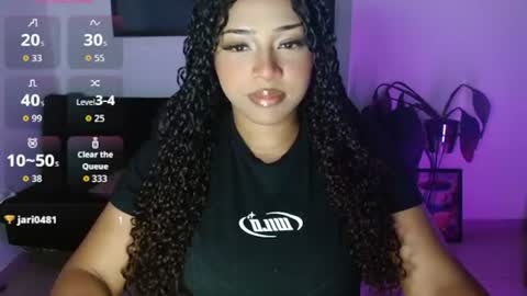      help me to get 100 thumps up  online show from August 3, 12:45 am