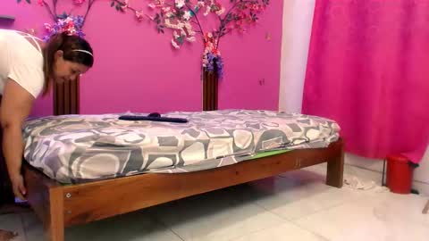 Snapshot of analdeepalejandra18 chatting on October 19, 7:07 pm analdee online show from October 19, 7:07 pm