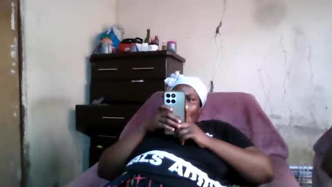 analslut1987 online show from December 3, 11:33 am