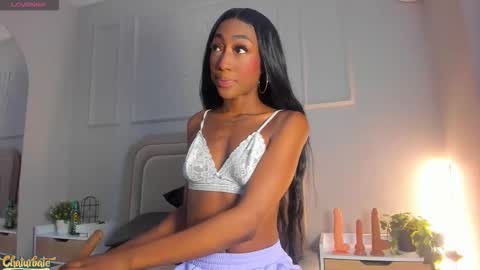 anamonroee online show from February 10, 8:01 pm