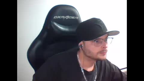 anarchyy1994 online show from March 17, 11:15 am