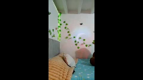 Ana online show from December 4, 2:16 pm