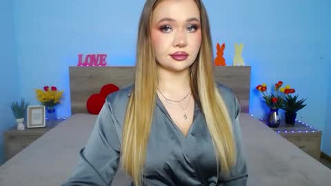 anastacyyellig online show from March 9, 12:42 am