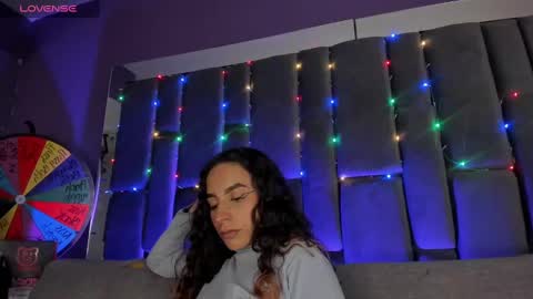   online show from January 9, 10:09 pm