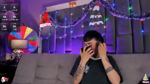   online show from December 21, 6:34 pm