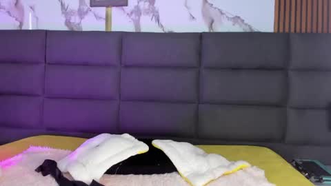 Anastasia online show from May 6, 1:28 pm
