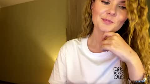 Ana online show from July 1, 11:13 pm