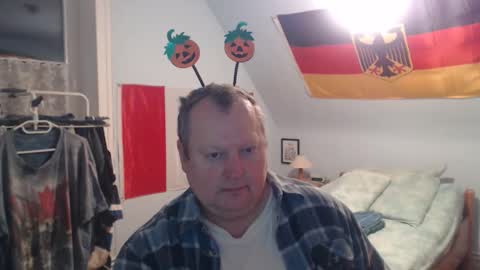 Snapshot of andre124231 chatting on October 29, 9:26 pm Andre online show from October 29, 9:26 pm