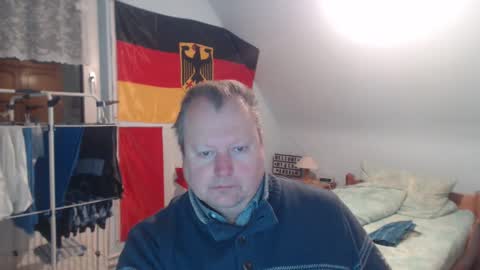 Snapshot of andre124231 chatting on January 7, 4:48 pm Andre online show from January 7, 4:48 pm