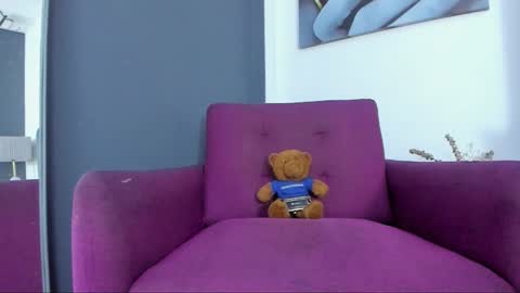 Snapshot of andre_blow chatting on September 23, 5:30 pm Andre Blow online show from September 23, 5:30 pm
