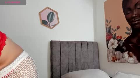 A l e online show from September 13, 7:38 pm