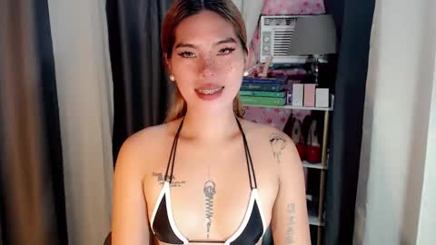 andrea06121998 online show from March 26, 11:15 am