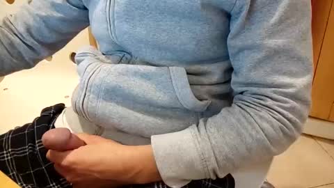 andrea_feetlover online show from October 13, 6:15 am